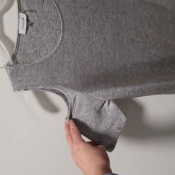 Calvin Klein top - Picture 2 of 4